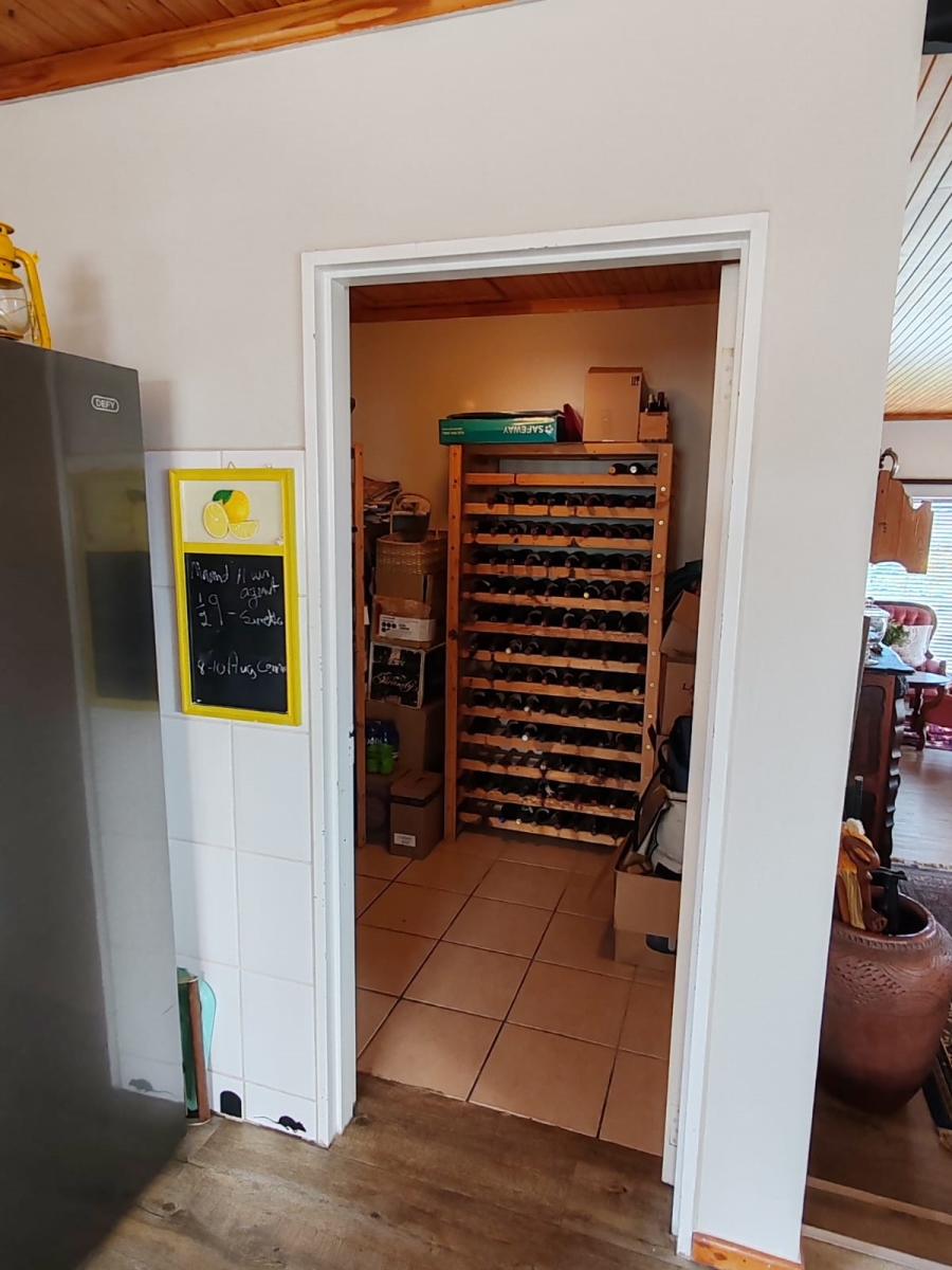 3 Bedroom Property for Sale in Perlemoenbaai Western Cape